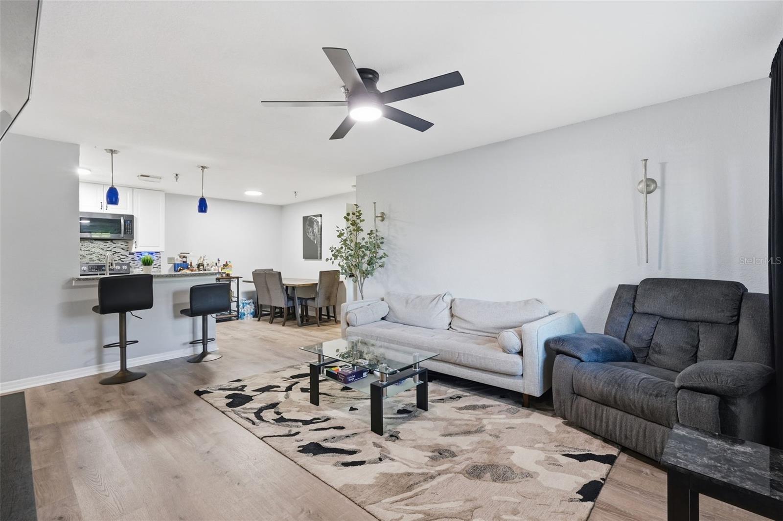 ITOPIA PRIVATE RESIDENCES CONDO - Residential