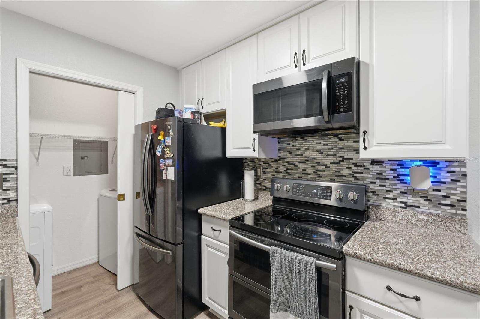 ITOPIA PRIVATE RESIDENCES CONDO - Residential