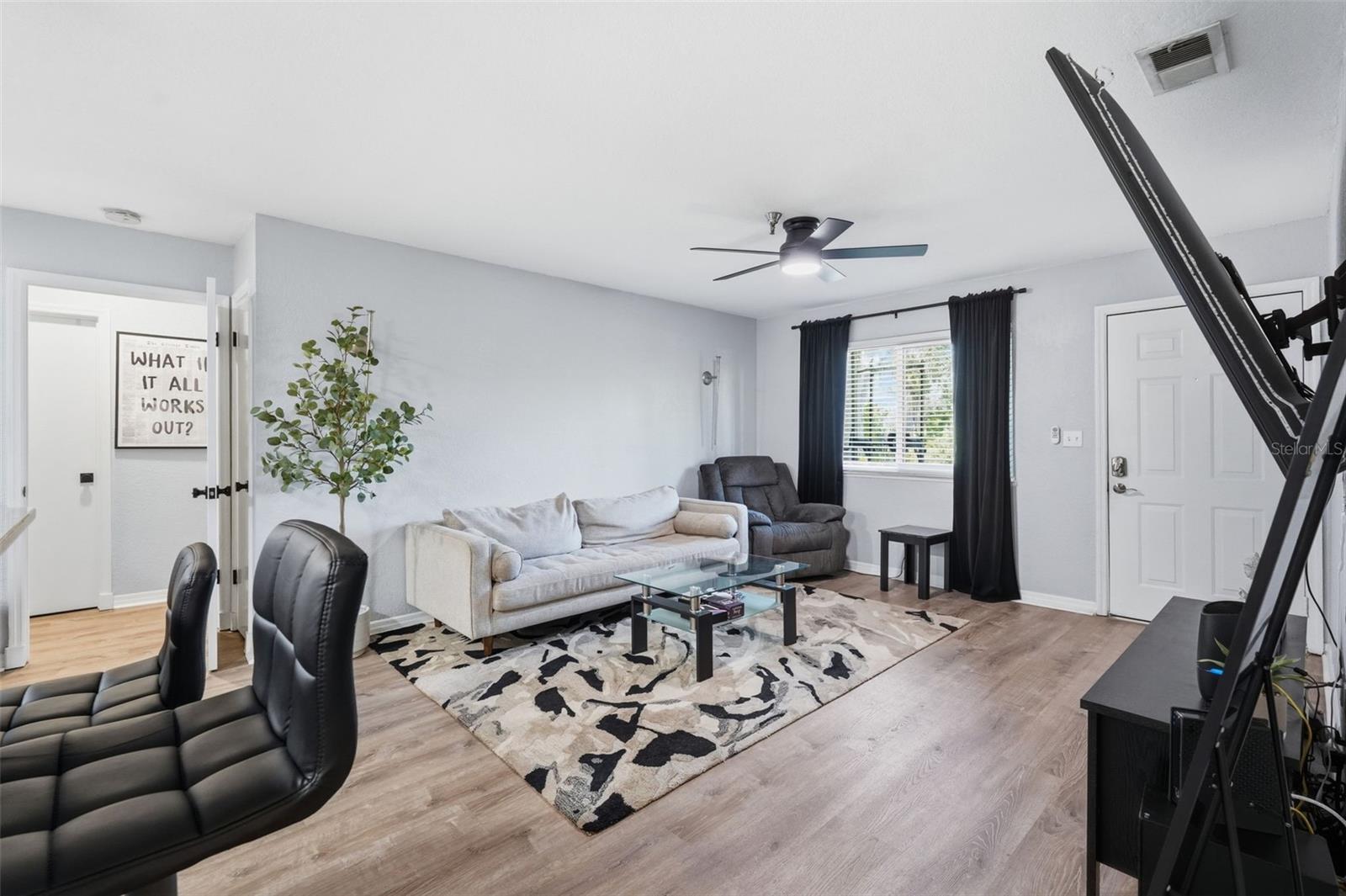 ITOPIA PRIVATE RESIDENCES CONDO - Residential