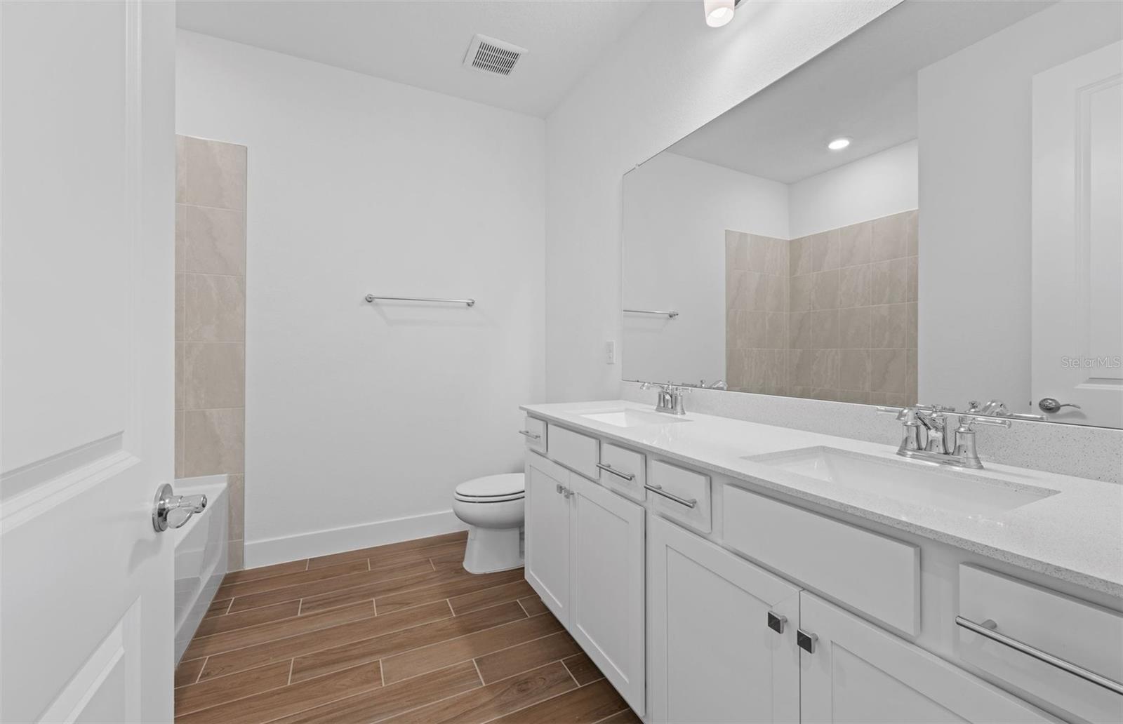 RIVERWOOD ESTATES PHASE 1A - Residential