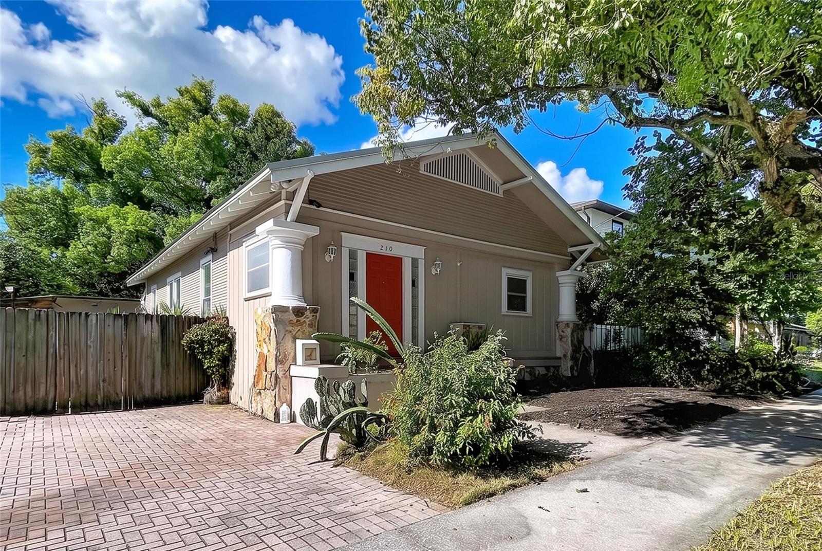 210 W FLORIBRASKA AVENUE
