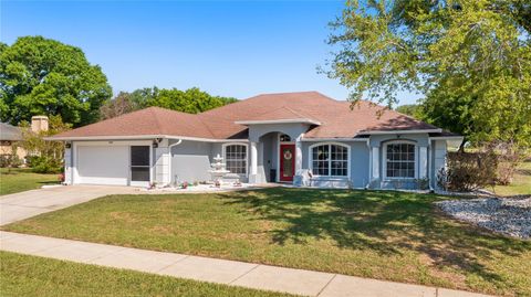 Photo of 8925 Pebble Beach Place, Clermont, FL 34711 (MLS # G5110245)