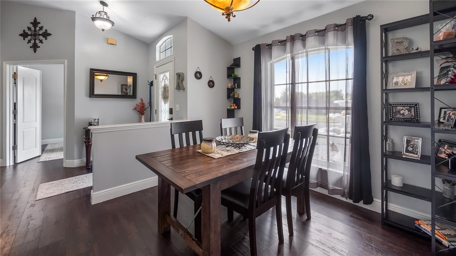 VILLAGE GREEN - Residential