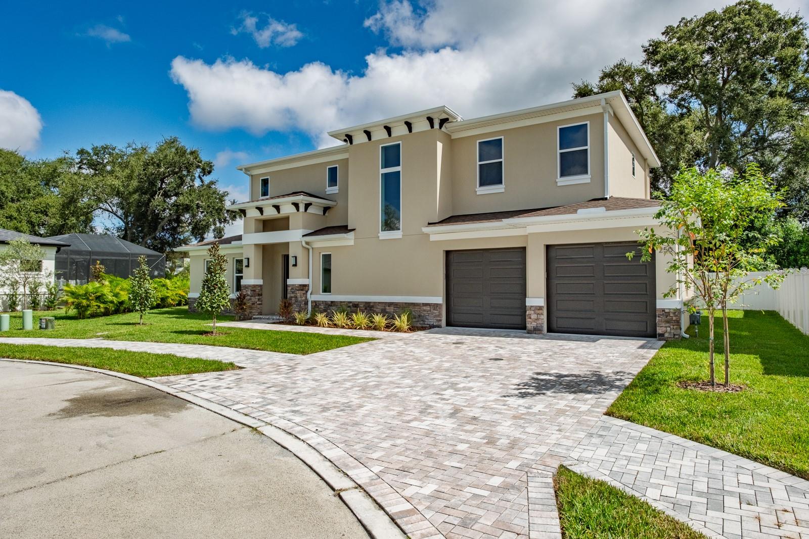 250 LAROCCA COURT