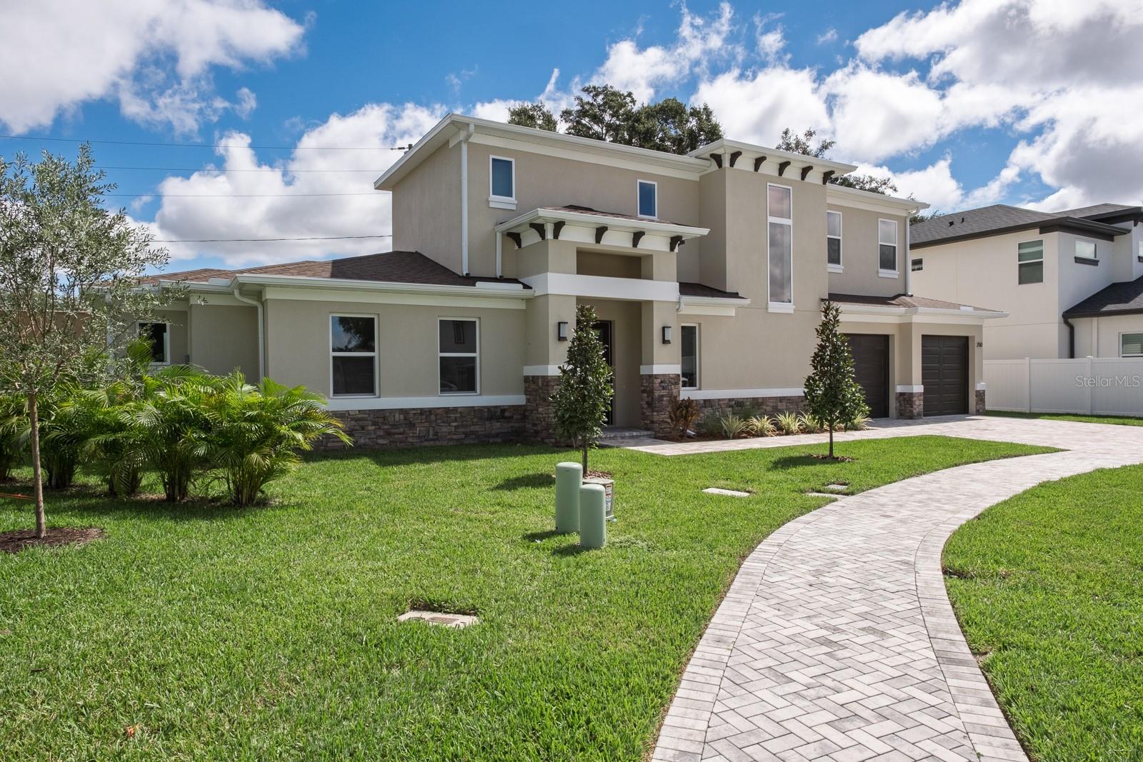250 LAROCCA COURT