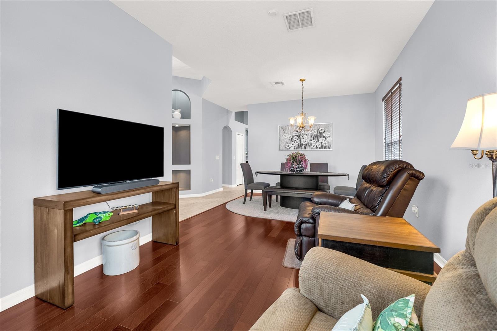 STONEYBROOK WEST - Residential