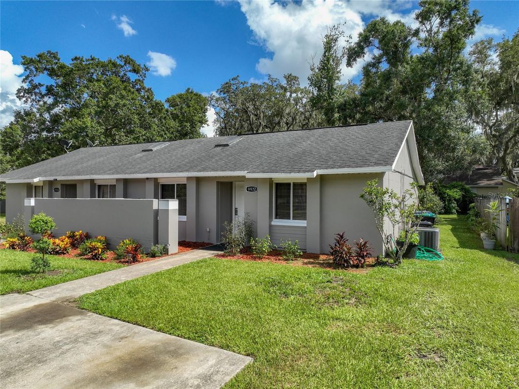 Photo of 9972 Burl Way, Orlando, FL 32817 (MLS # O6344370)