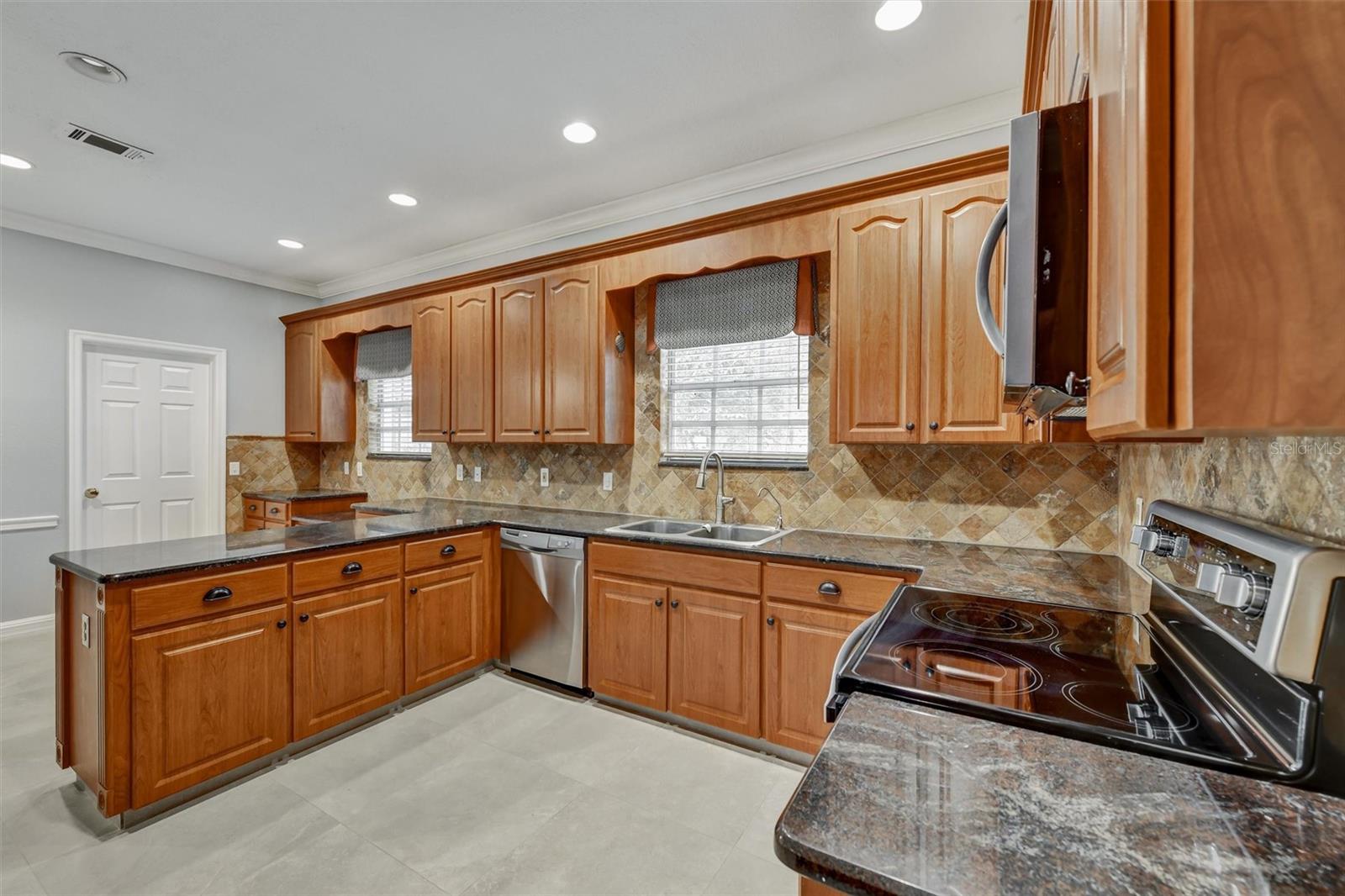 THOMPSON EAST SUB UNIT 2 - Residential
