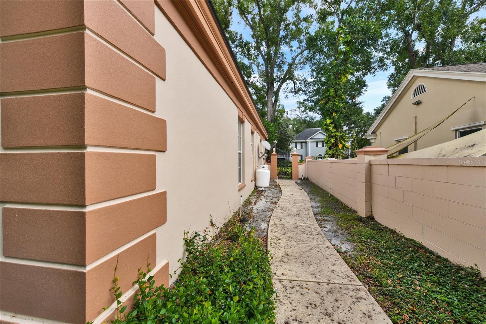 THOMPSON EAST SUB UNIT 2 - Residential