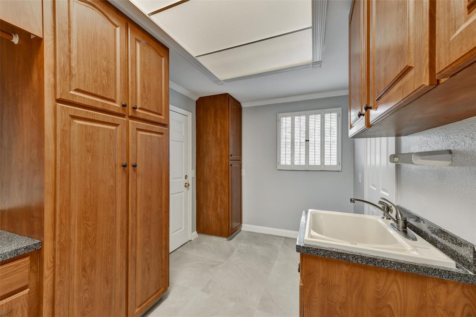 THOMPSON EAST SUB UNIT 2 - Residential