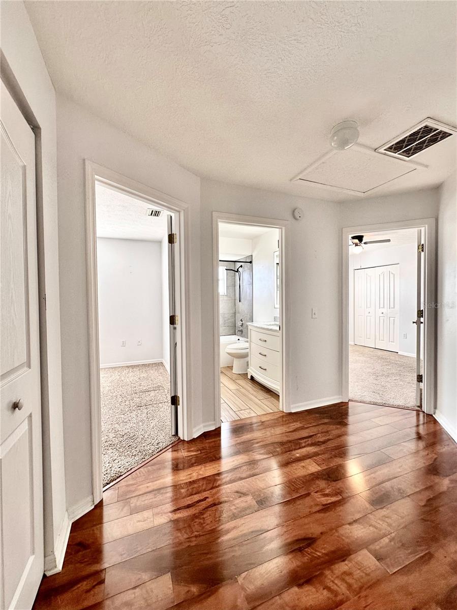 HILLS AVALON - Residential