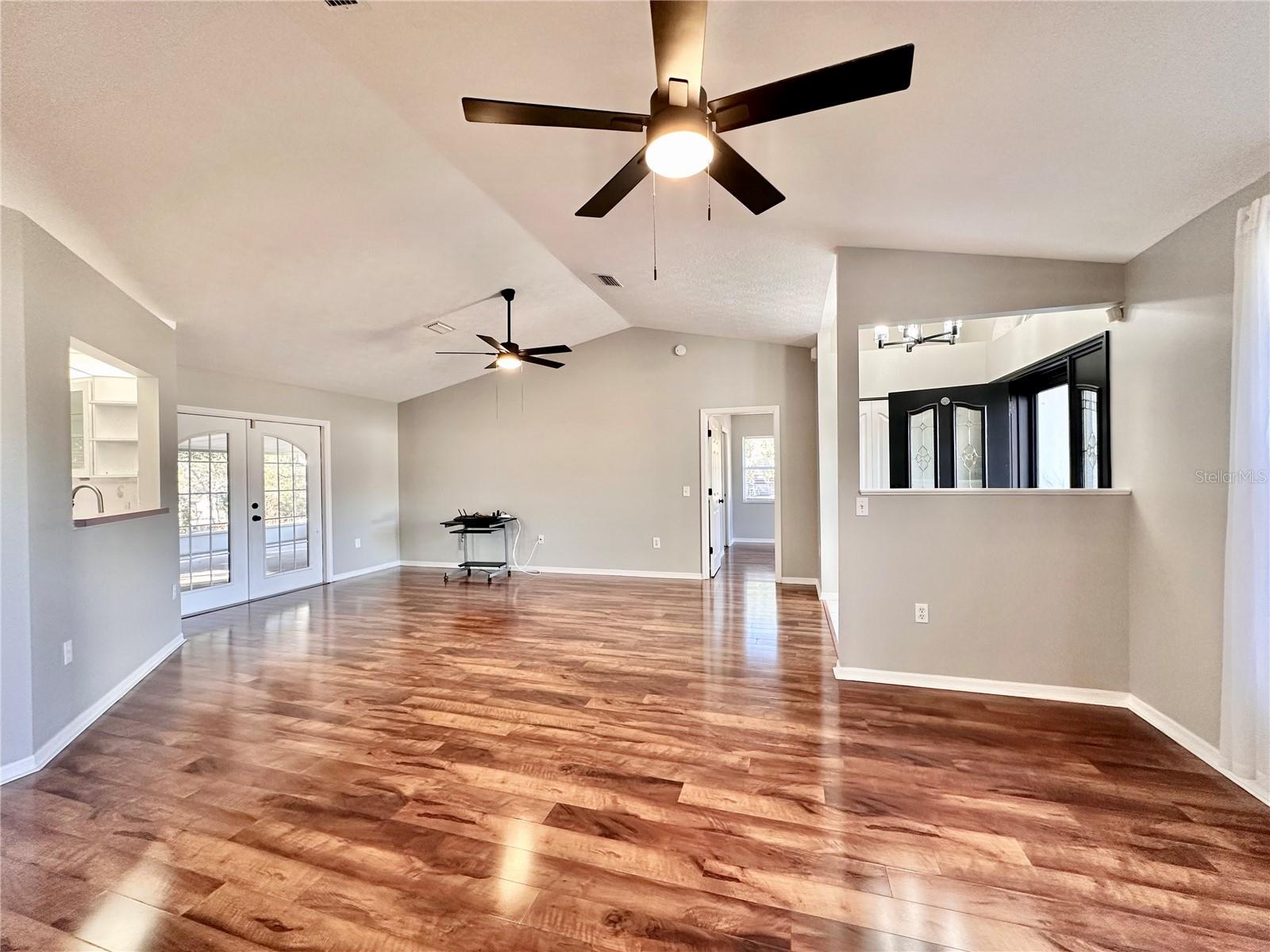 HILLS AVALON - Residential