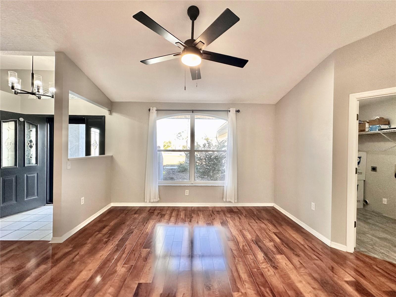 HILLS AVALON - Residential