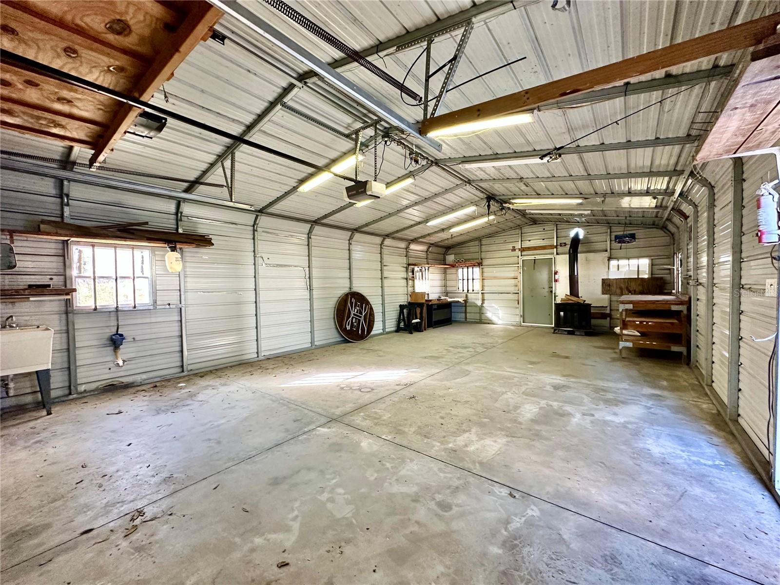 HILLS AVALON - Residential