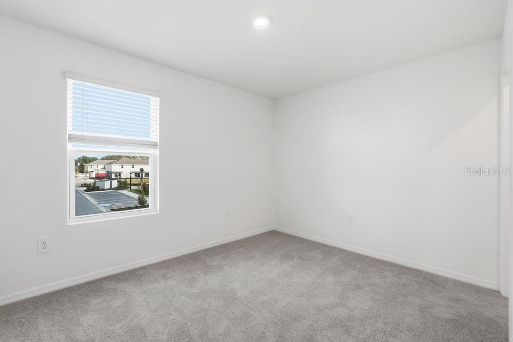 THE TOWNS AT FIRETHORN - Residential