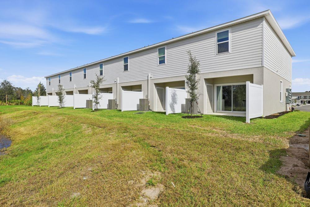 THE TOWNS AT FIRETHORN - Residential