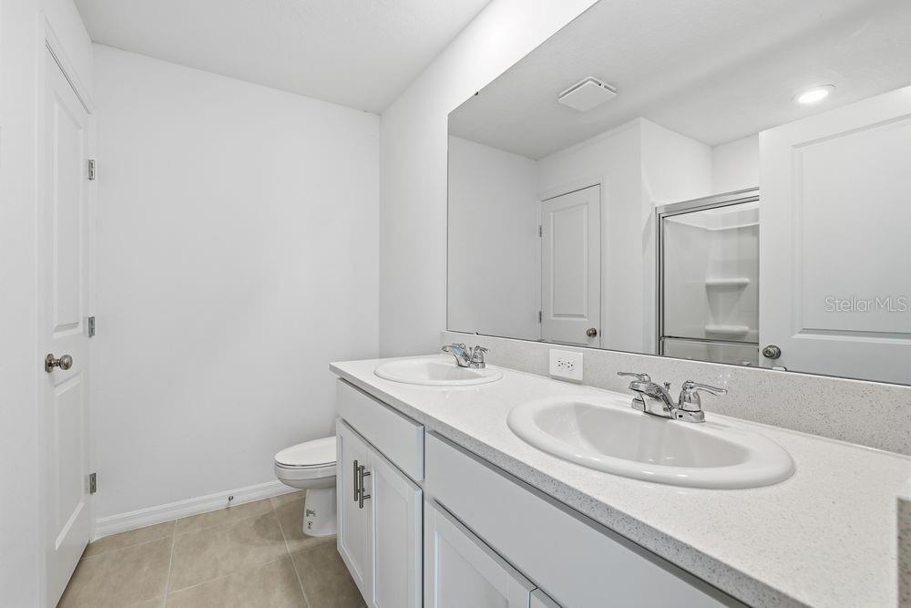 THE TOWNS AT FIRETHORN - Residential