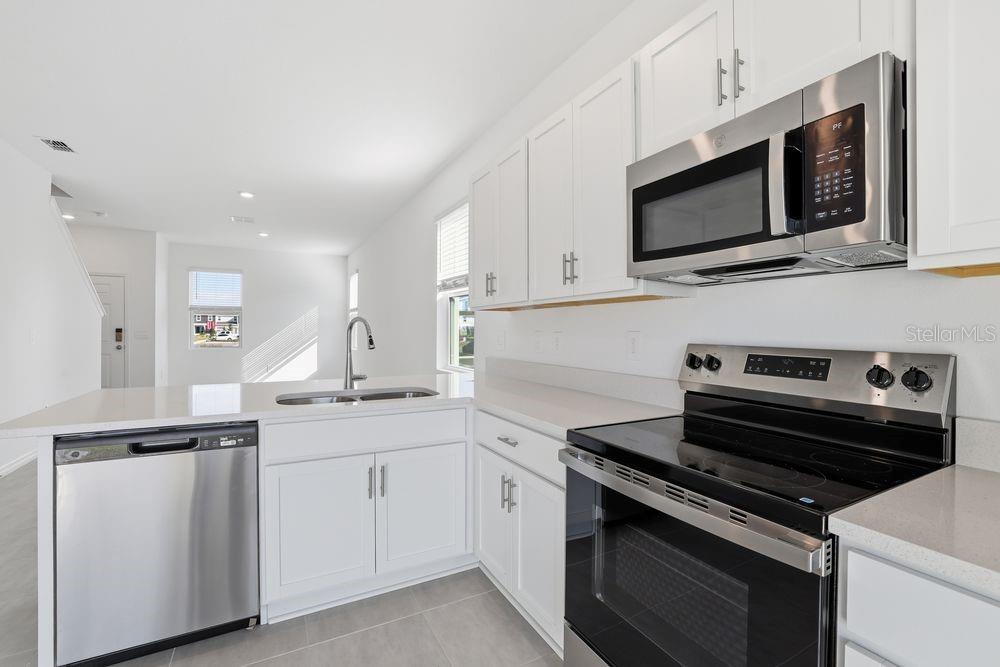 THE TOWNS AT FIRETHORN - Residential