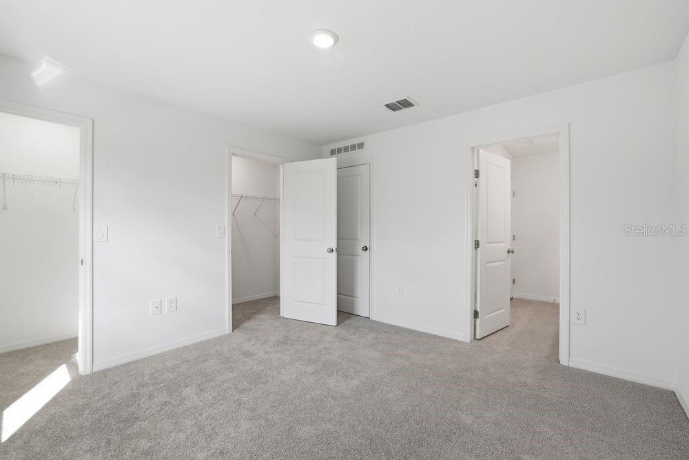 THE TOWNS AT FIRETHORN - Residential