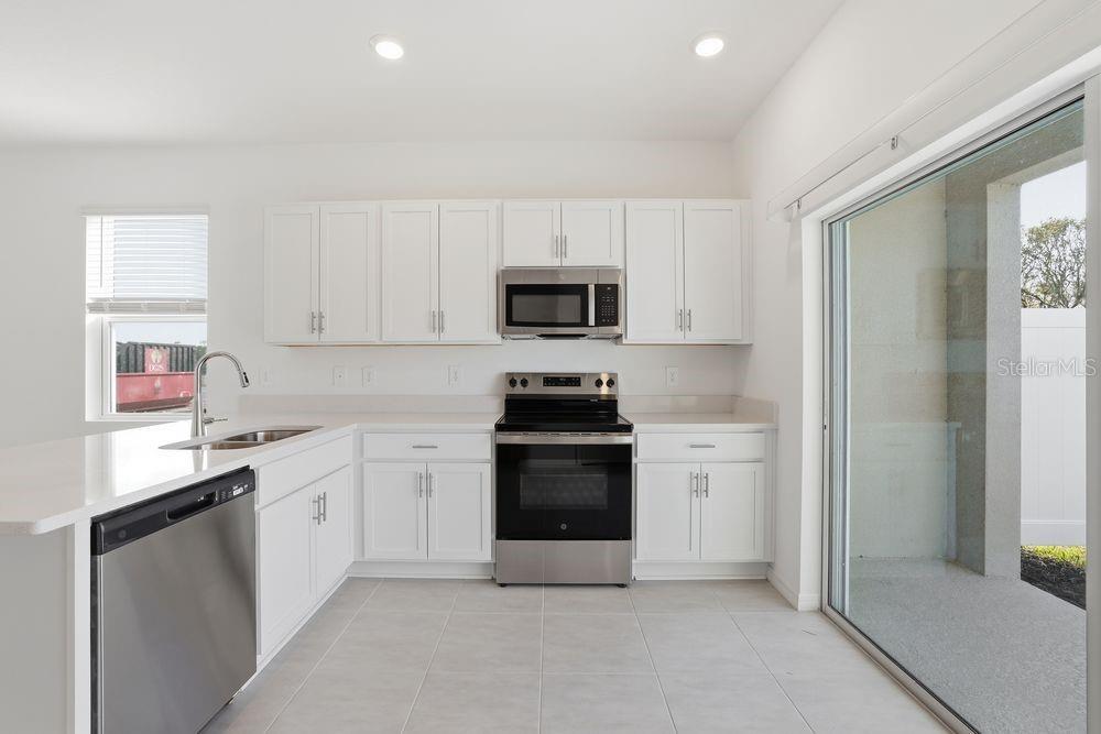 THE TOWNS AT FIRETHORN - Residential