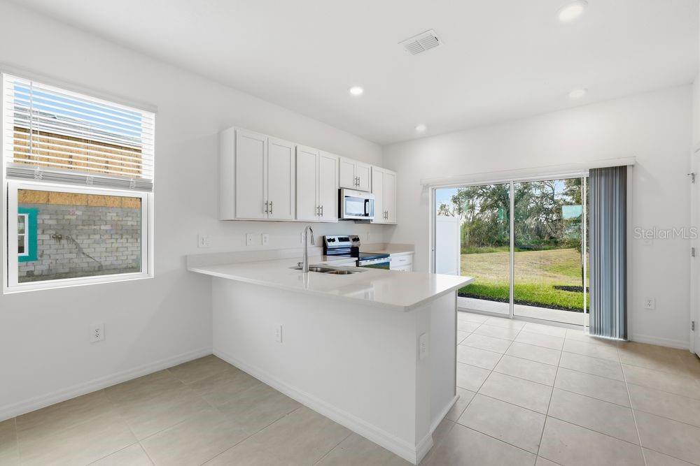 THE TOWNS AT FIRETHORN - Residential