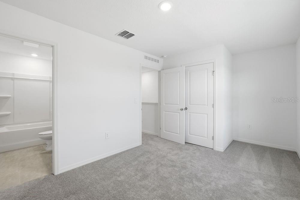 THE TOWNS AT FIRETHORN - Residential