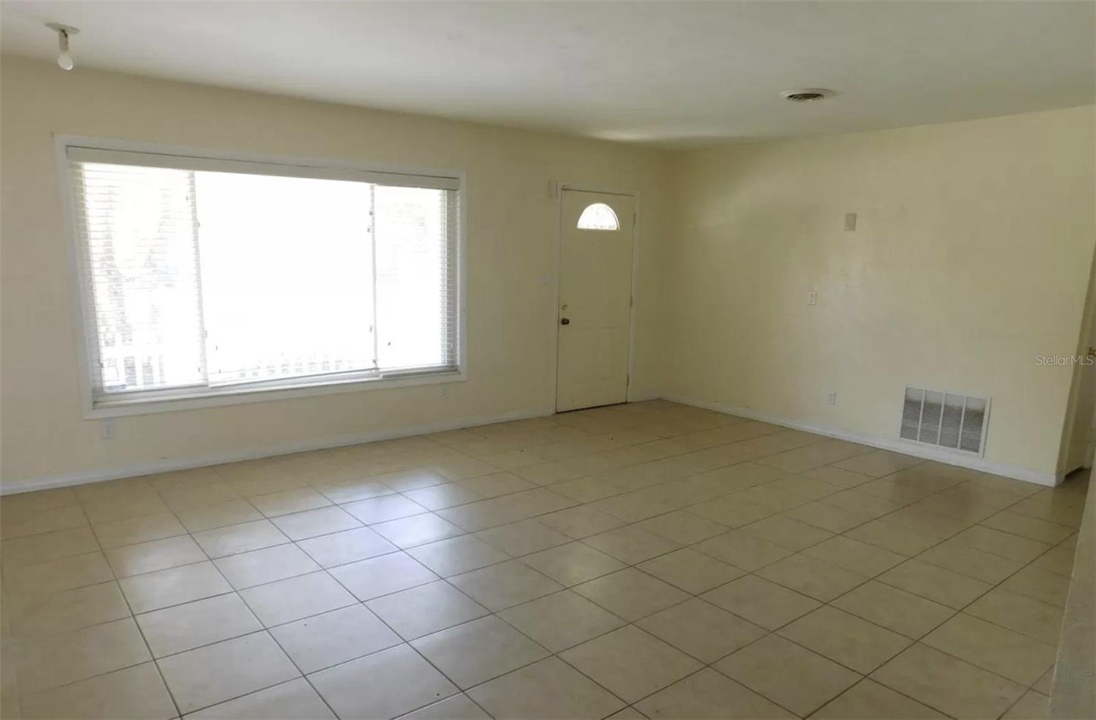 SOUTH GATE - Residential Lease