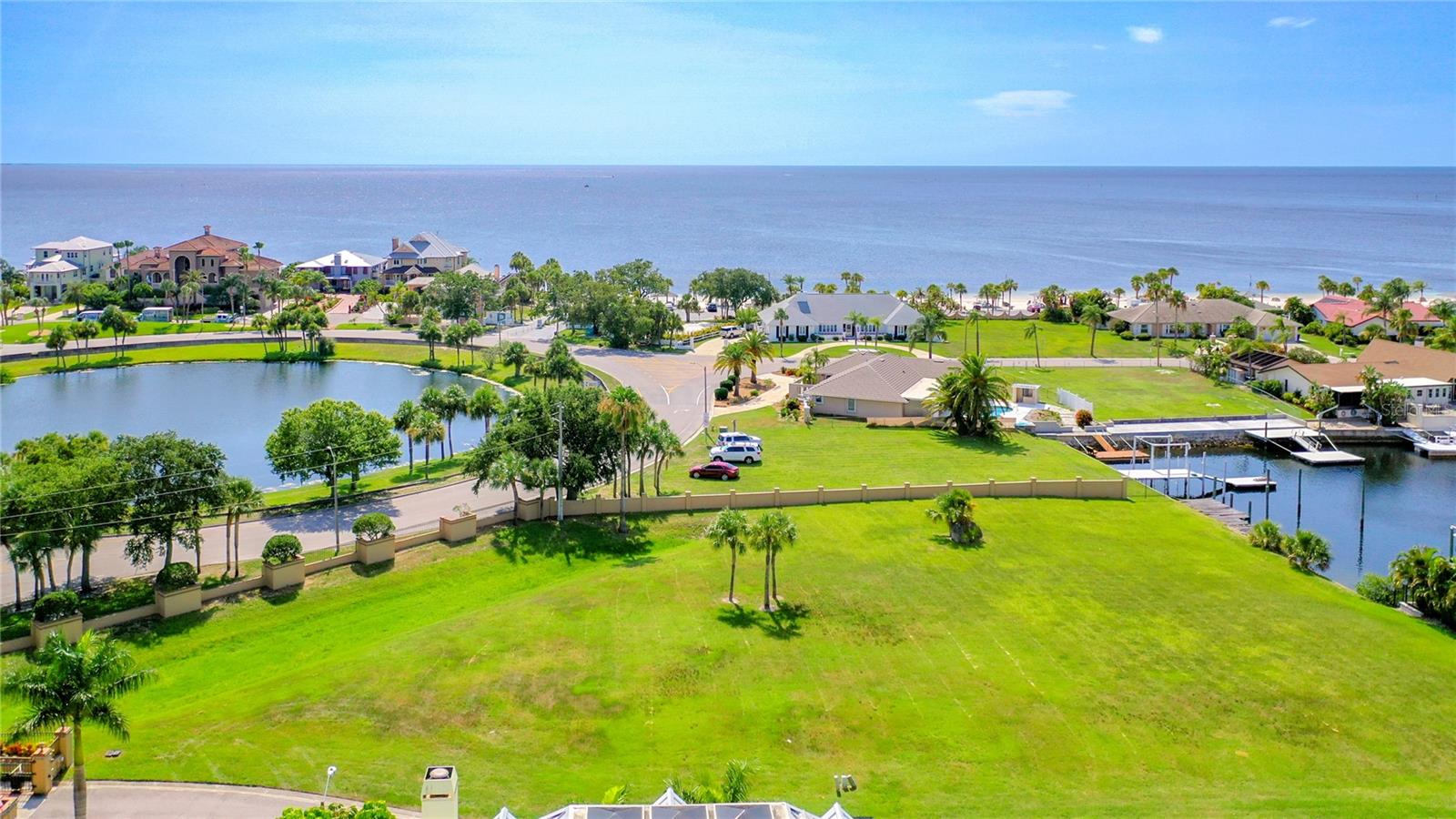 SCHOONER PLACE - Land