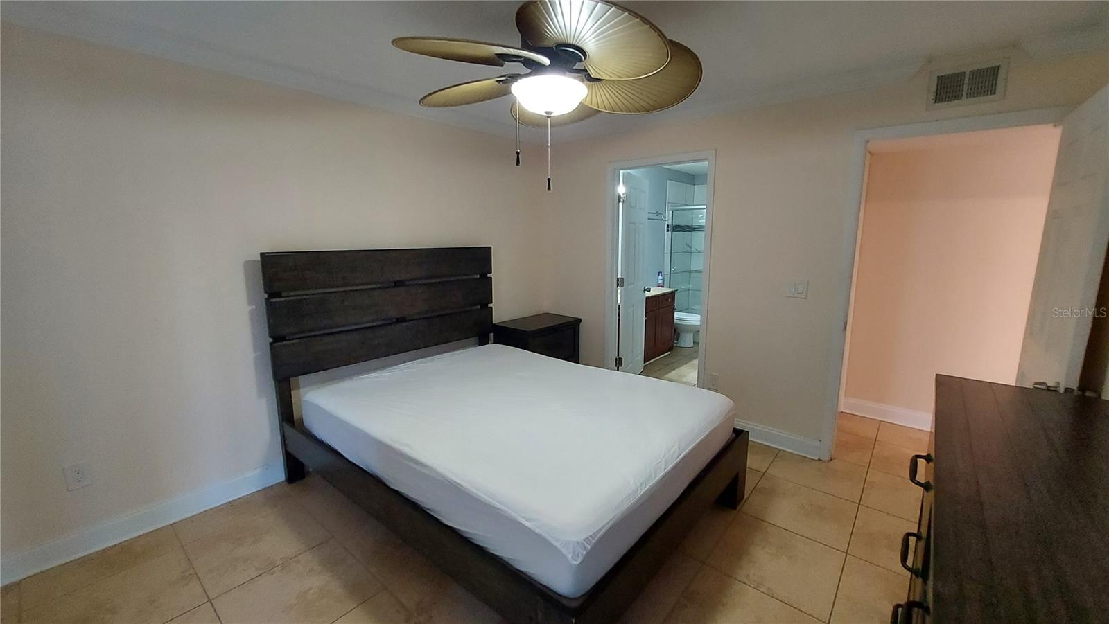 HARBOR CLUB CONDO - Residential Lease