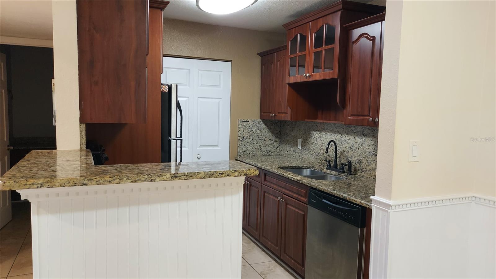 HARBOR CLUB CONDO - Residential Lease