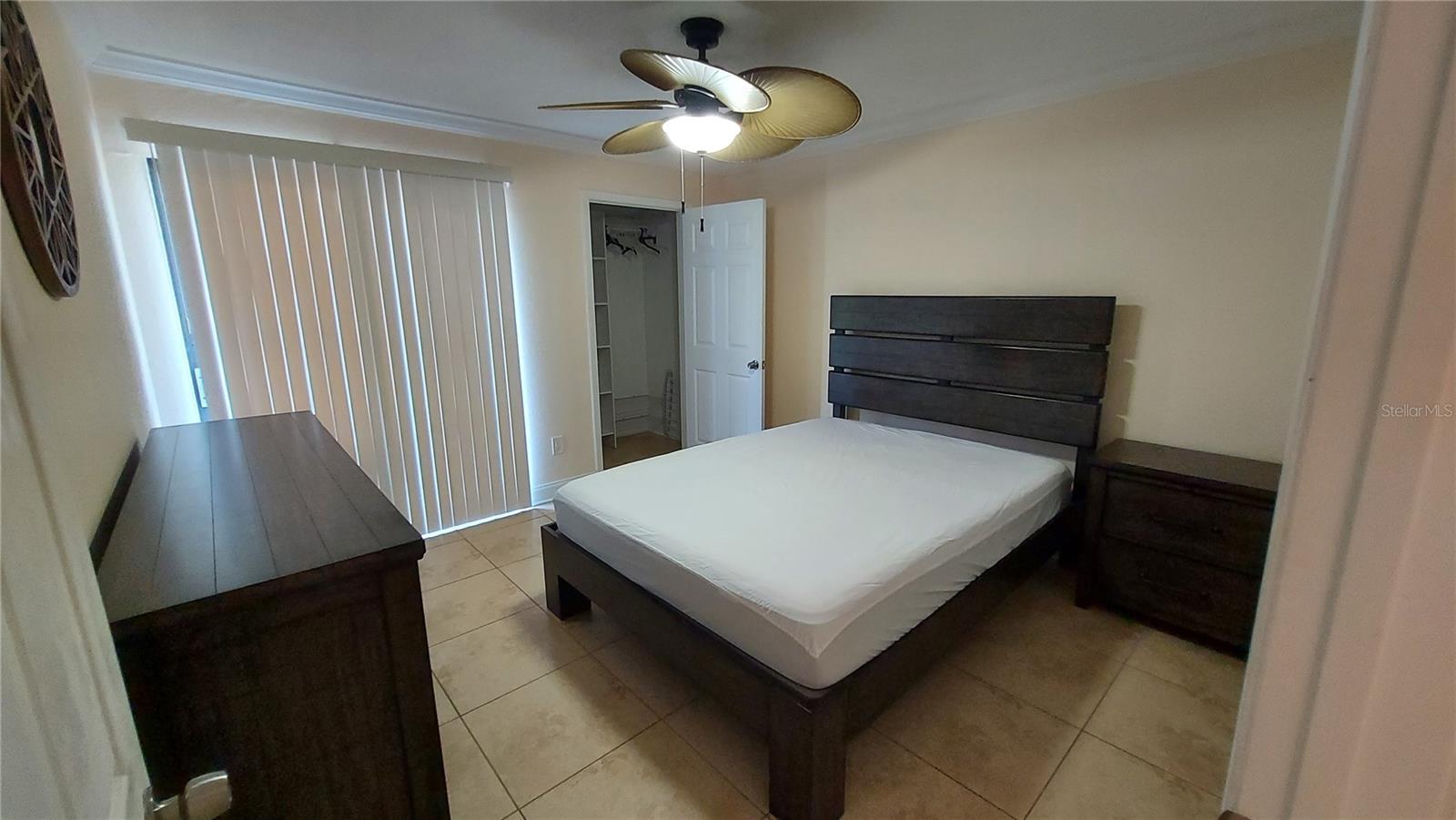 HARBOR CLUB CONDO - Residential Lease