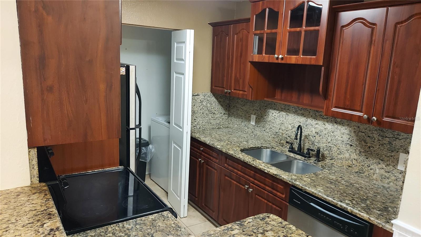 HARBOR CLUB CONDO - Residential Lease