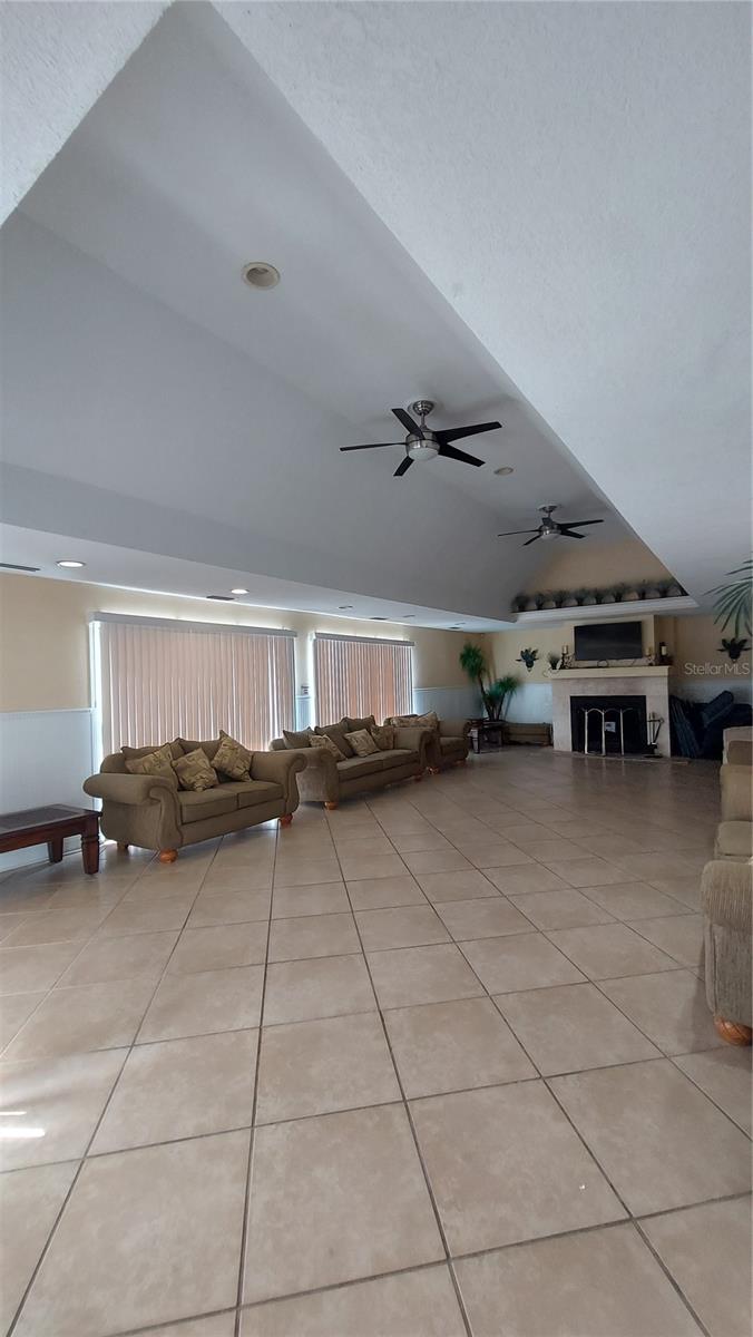 HARBOR CLUB CONDO - Residential Lease