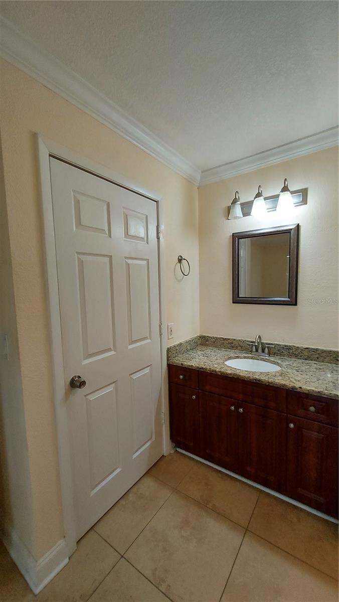 HARBOR CLUB CONDO - Residential Lease