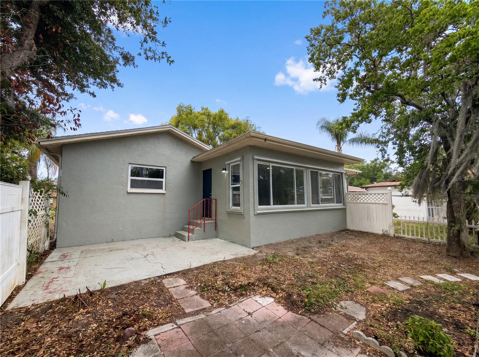 MEADOWS - Residential