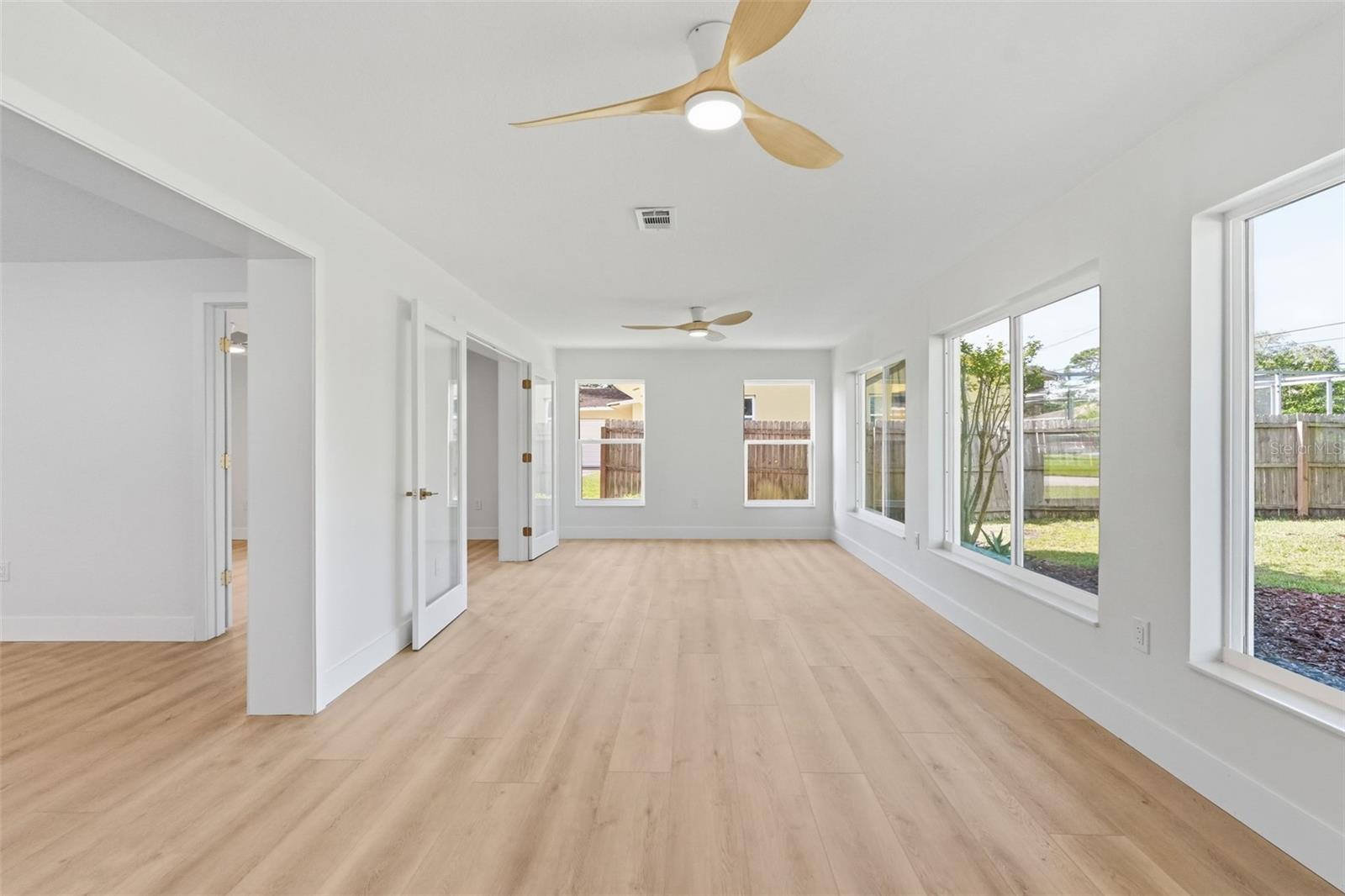 FAIRWAY ESTATES 9TH ADD - Residential