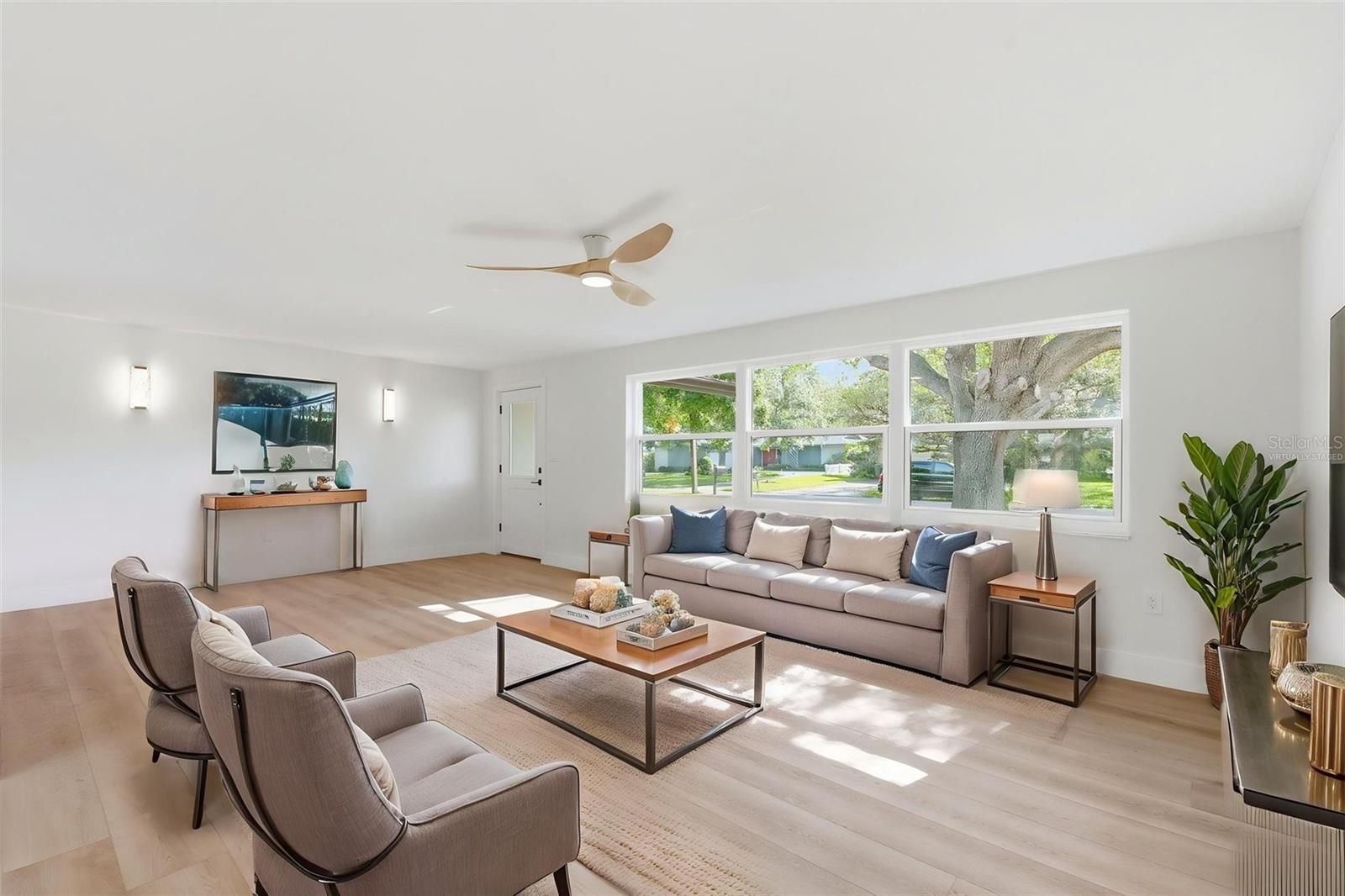 FAIRWAY ESTATES 9TH ADD - Residential