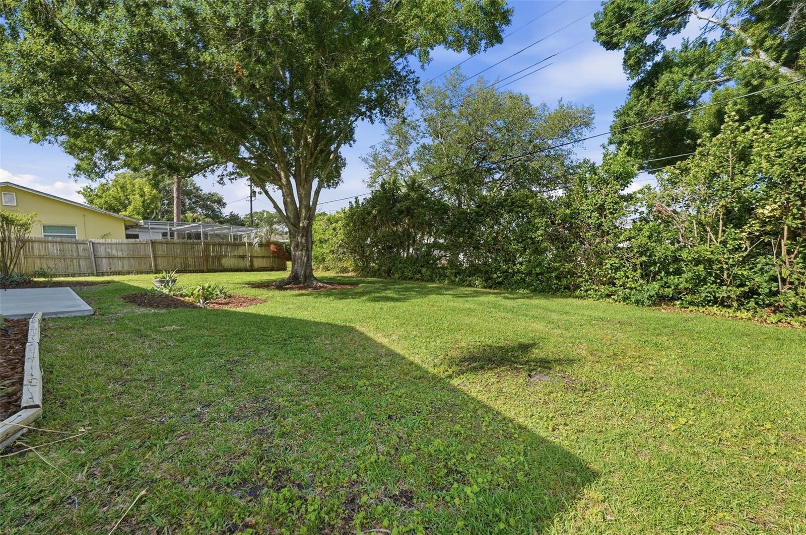 FAIRWAY ESTATES 9TH ADD - Residential