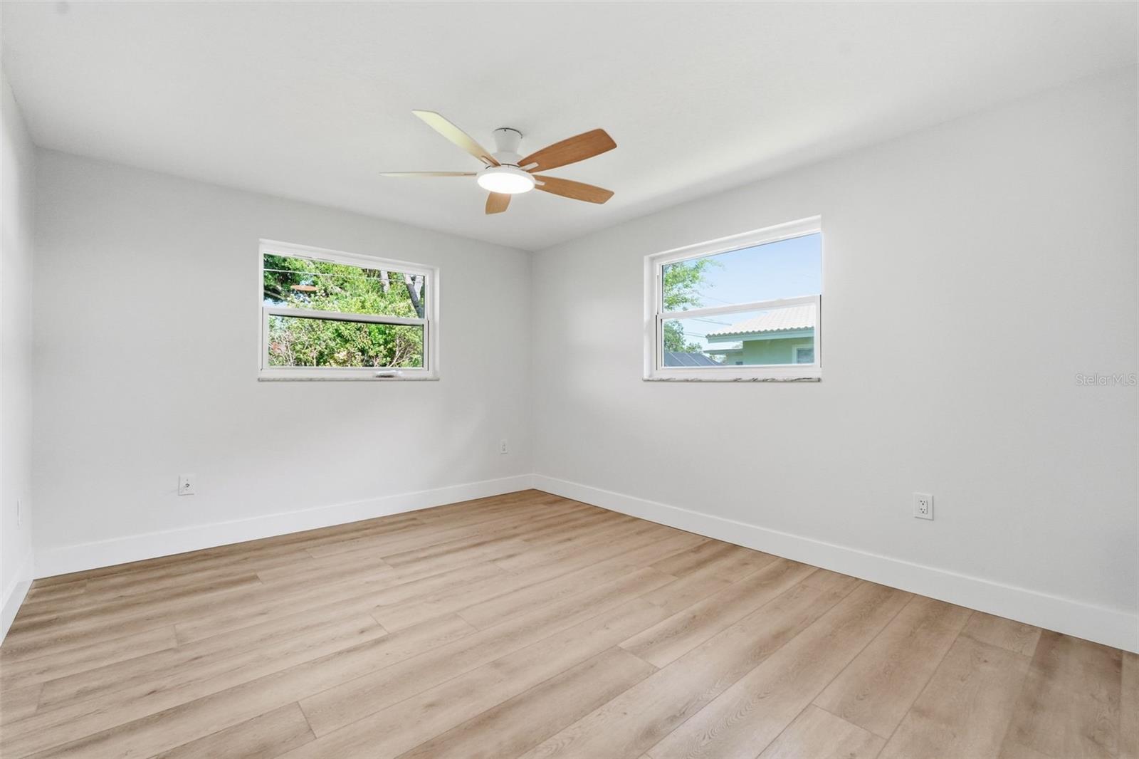 FAIRWAY ESTATES 9TH ADD - Residential