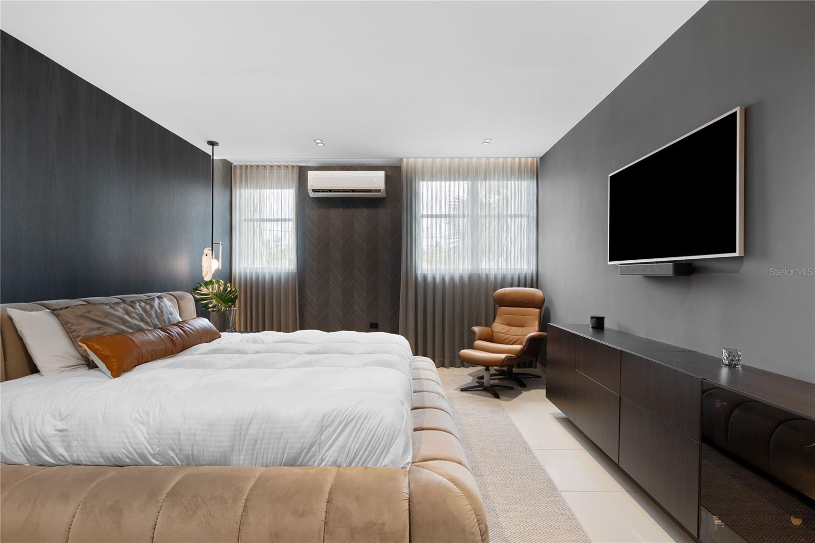 TORRE CIBELES I - Residential Lease