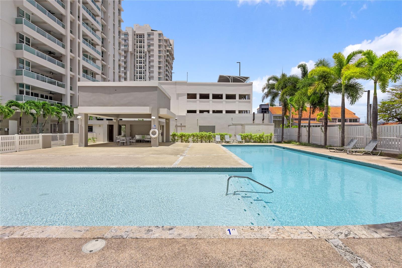 TORRE CIBELES I - Residential Lease