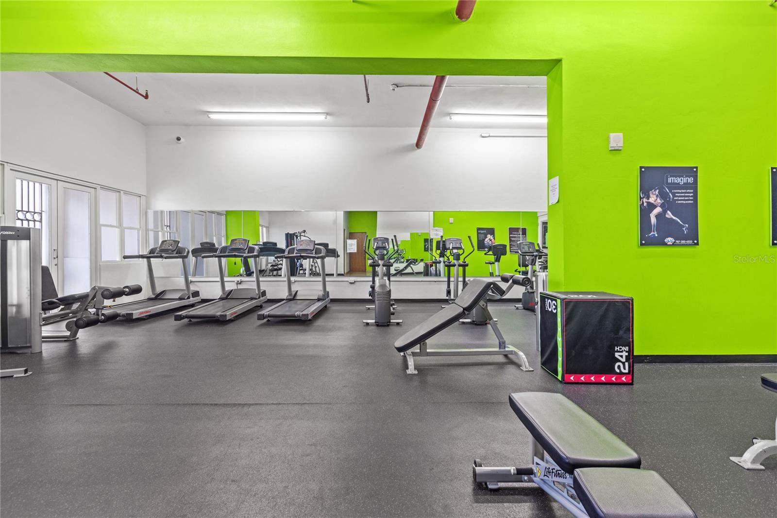 TORRE CIBELES I - Residential Lease