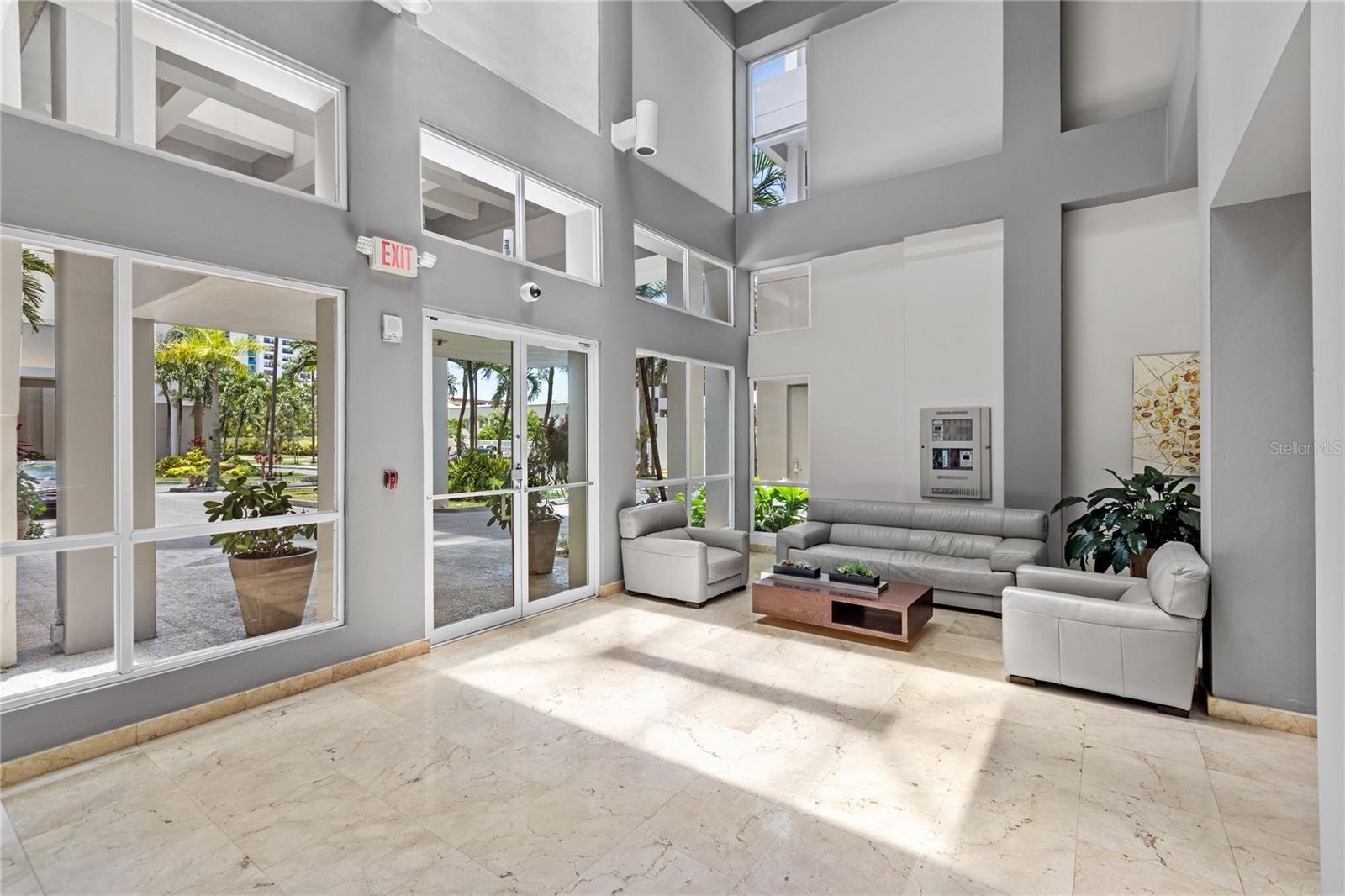 TORRE CIBELES I - Residential Lease