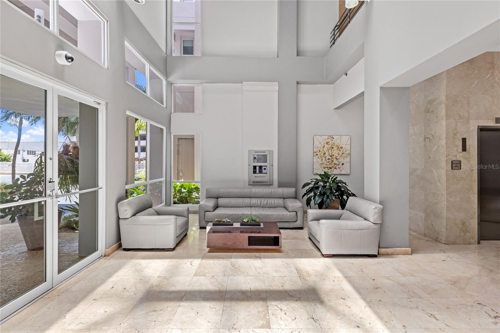 TORRE CIBELES I - Residential Lease