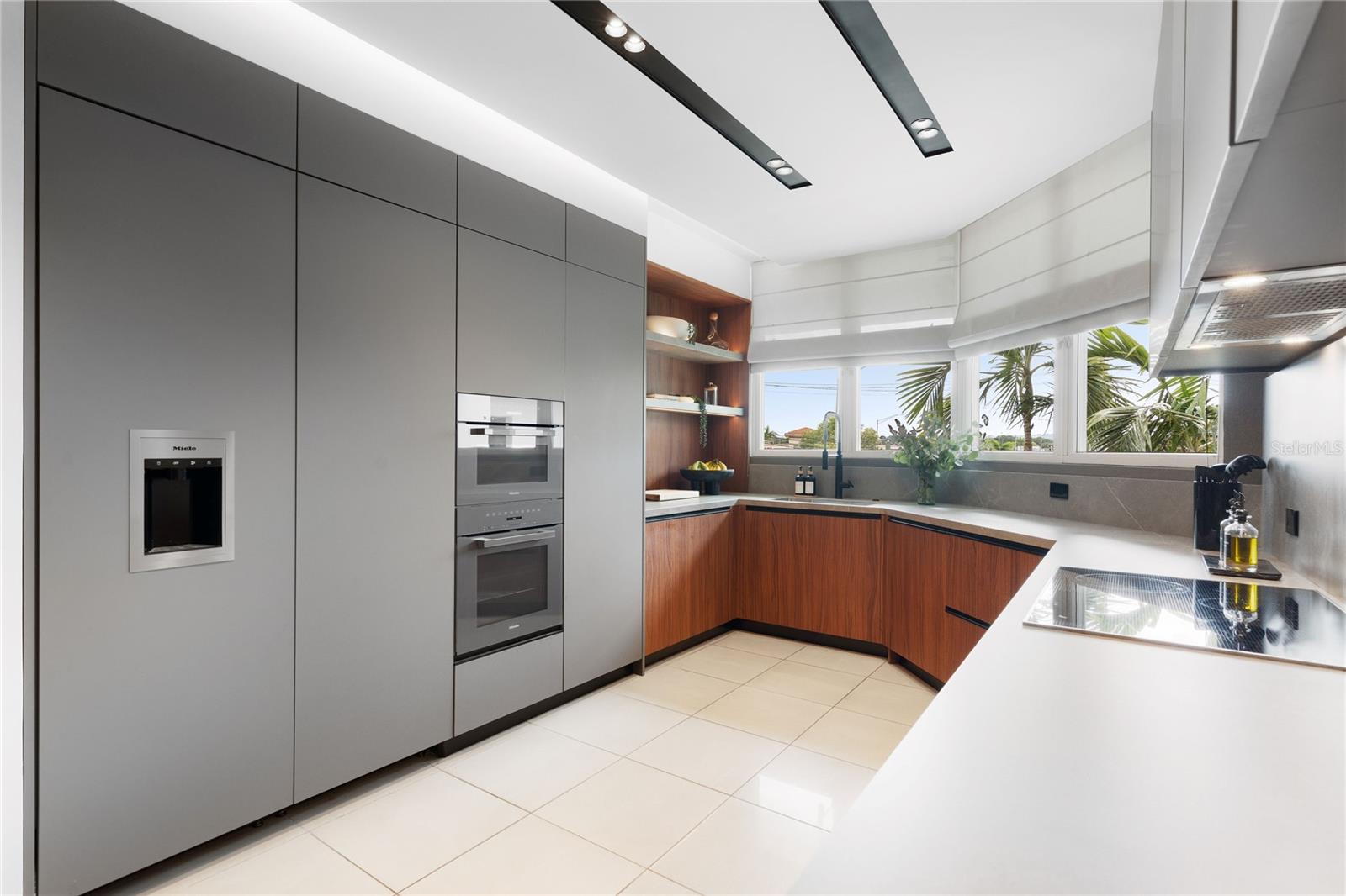 TORRE CIBELES I - Residential Lease