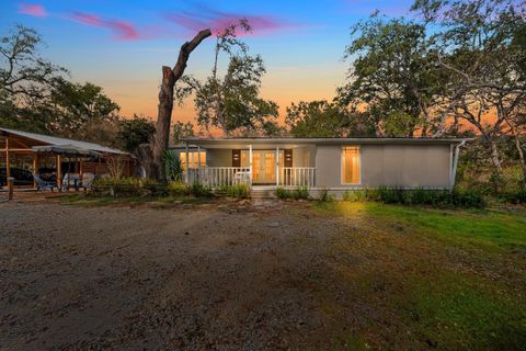 Photo of 34947 Emily Drive, Dade City, FL 33523 (MLS # TB8463002)