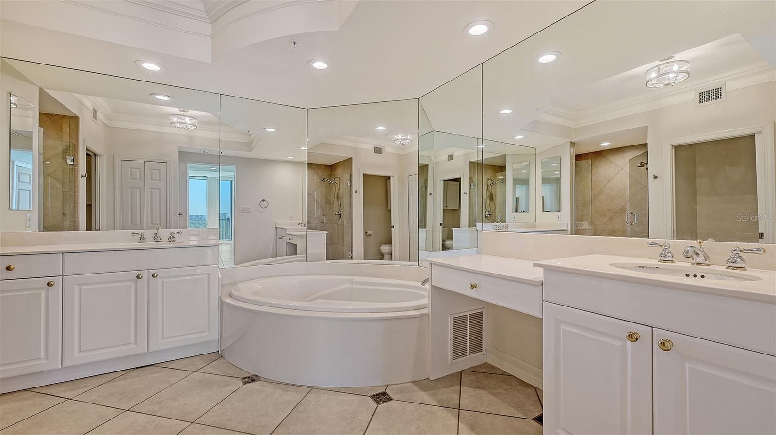 MERIDIAN AT THE OAKS PRESERVE - Residential