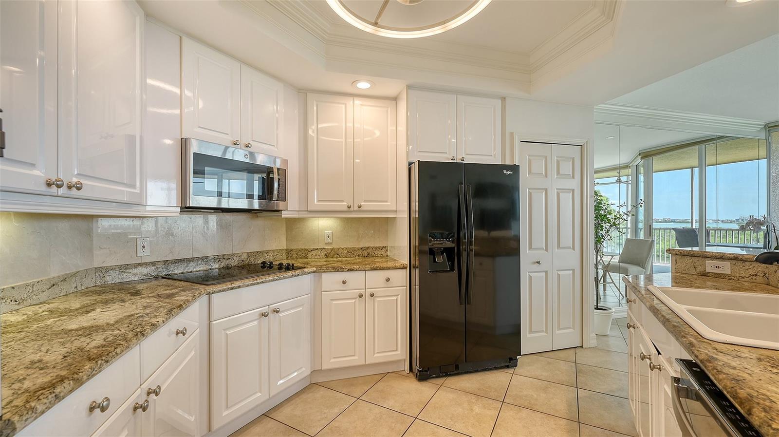 MERIDIAN AT THE OAKS PRESERVE - Residential