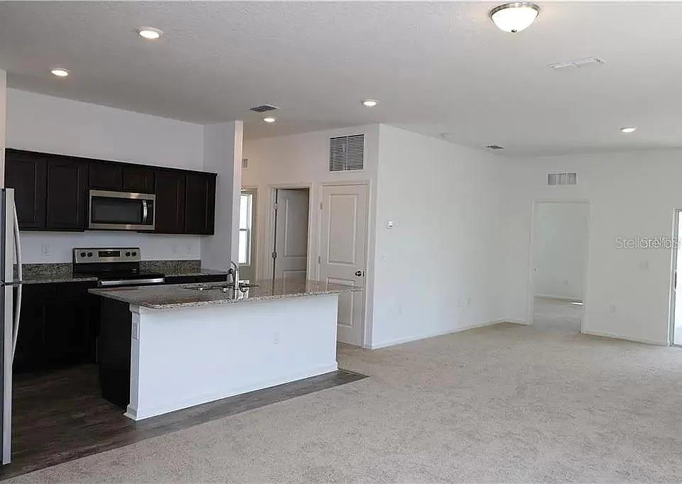 SUNBROOKE PH 1 - Residential Lease