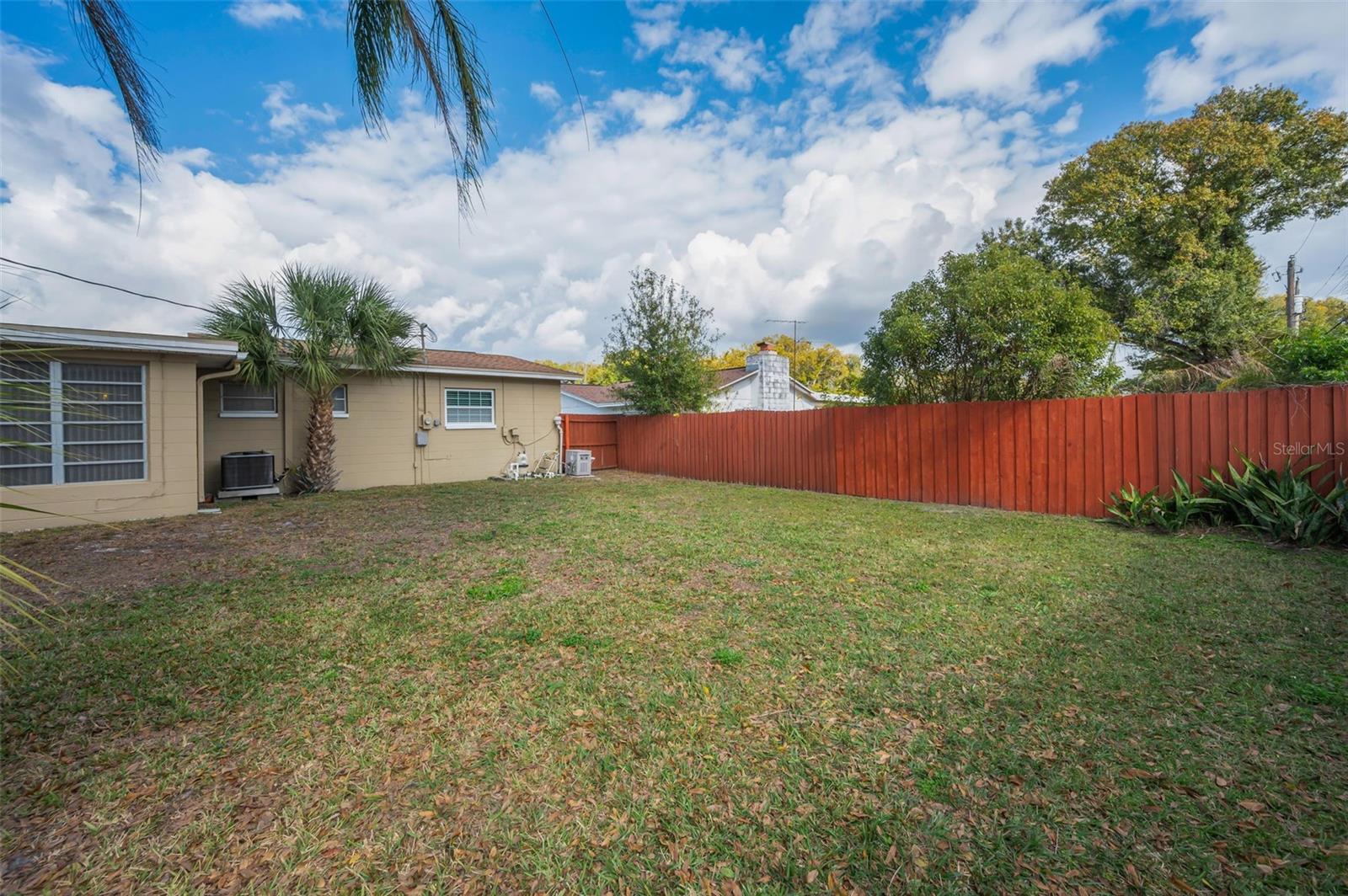 MAGNOLIA COURT - Residential